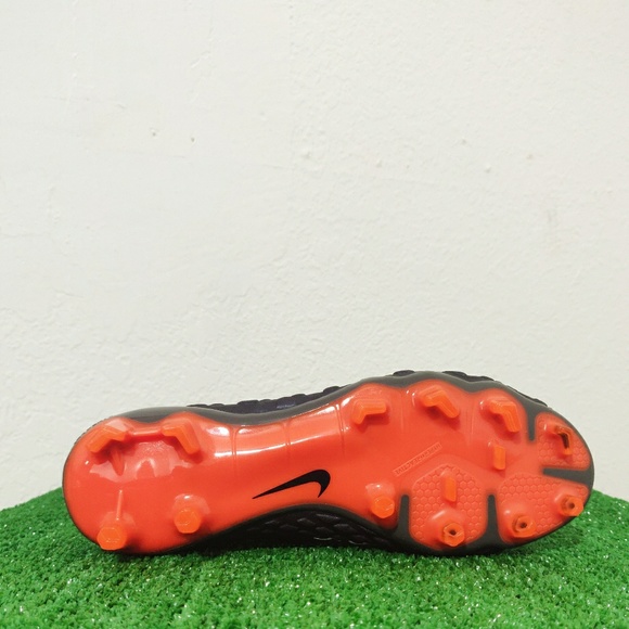 Nike Hypervenom Phantom 3 Elite DF FG Soccer Cleat - Picture 7 of 8